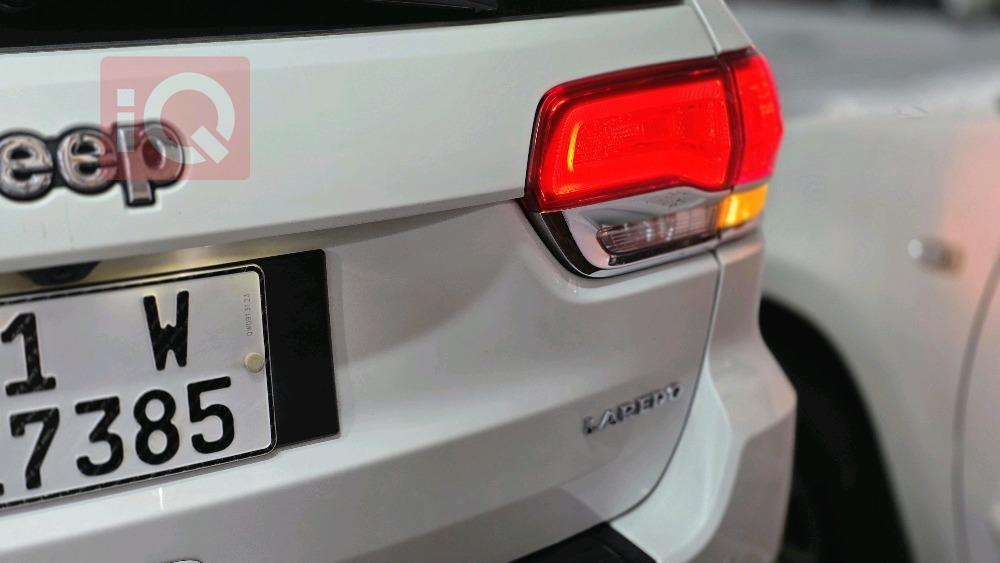 جيب جراند شيروكي